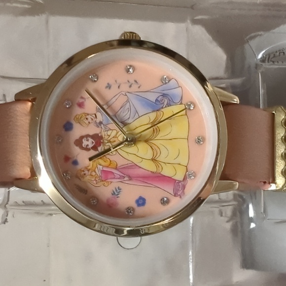 *NWT* Disney Princess Analog Watch - Picture 2 of 4